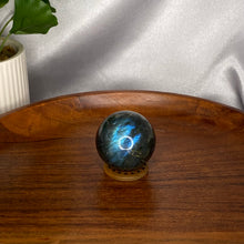 Load image into Gallery viewer, Labradorite Spheres
