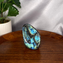 Load image into Gallery viewer, Labradorite Free Forms
